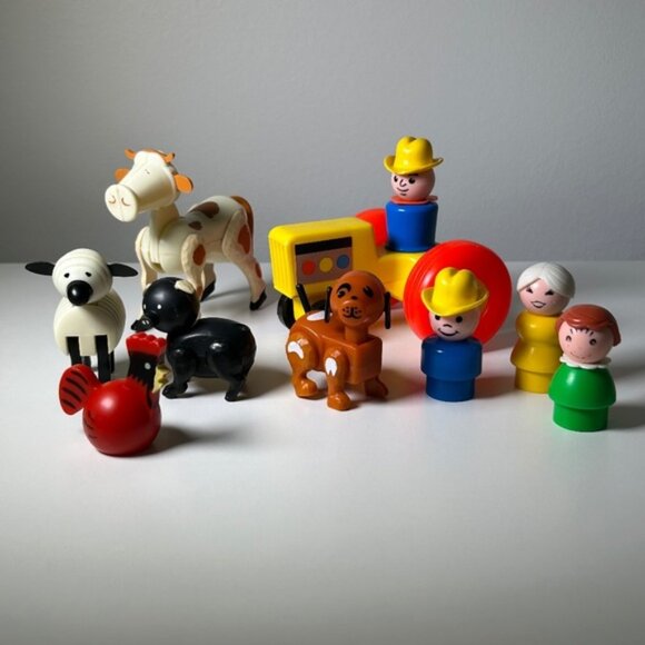 Vintage 80s Fisher Price Little People Play Family Farm #915 Replacements - Picture 1 of 16
